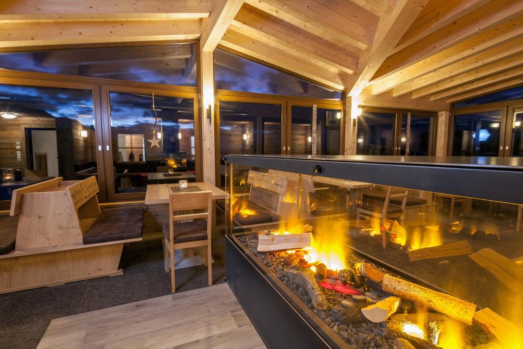 Berggasthof Hochzeigerhaus Jerzens Room photo